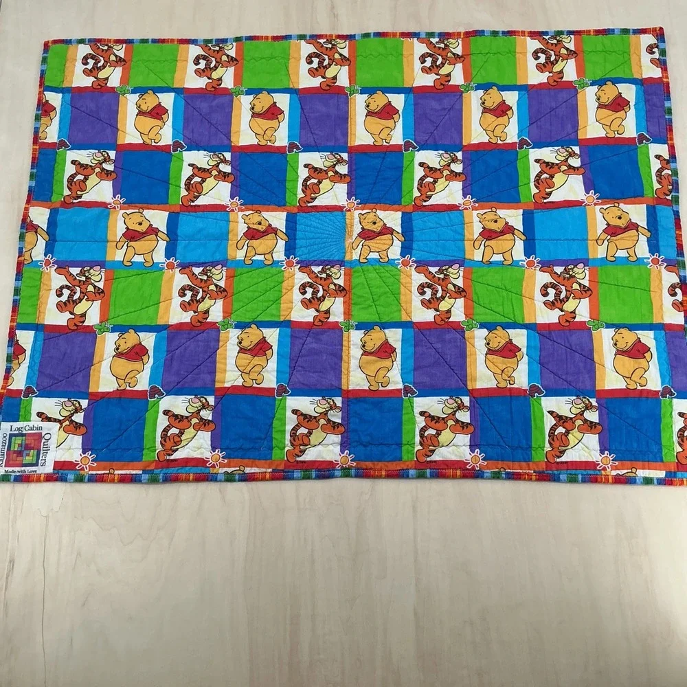 Kalamazoo Log Cabin Quilters Winnie the Pooh Quilt 29x41